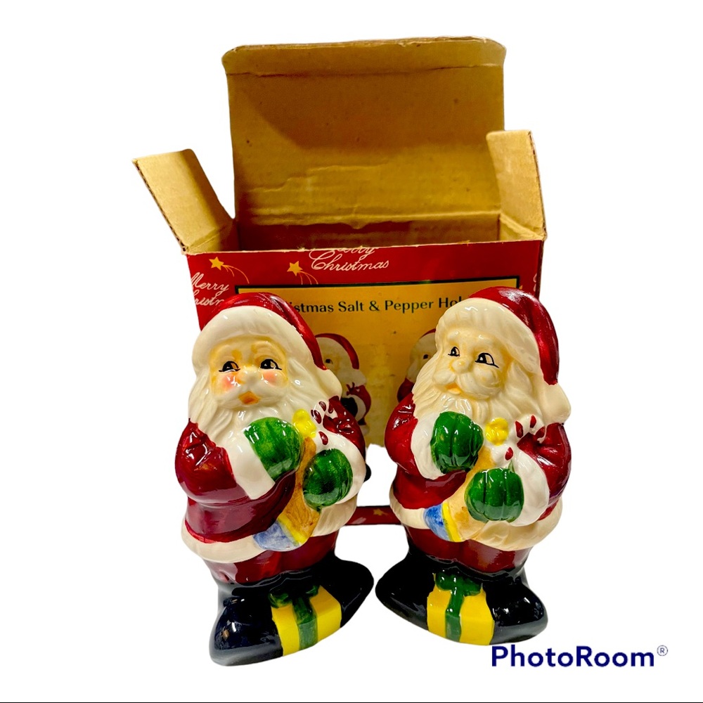 Vintage Santa Clause salt&pepper shakers